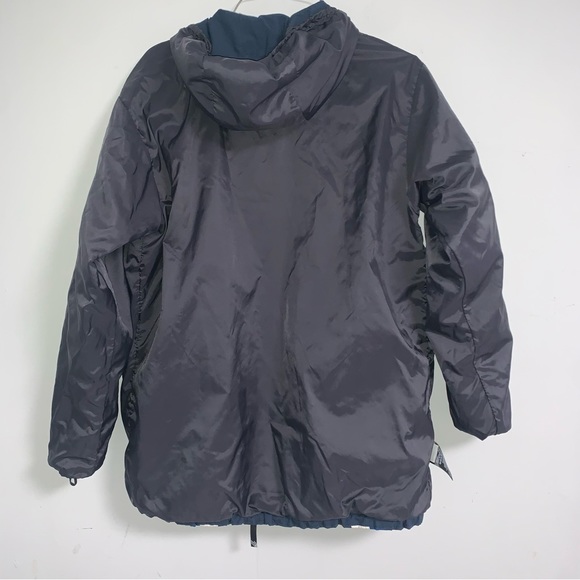 The North Face Boys Jacket - Picture 5 of 6